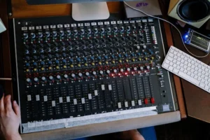 Ymmärrä DA-muunnin: Digitaalisen äänen muuntaminen analogiseksi